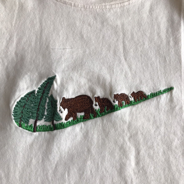 Nike | 4 Little Bears Custom T Shirt | Size: XL | Embroidery | Limited | RARE